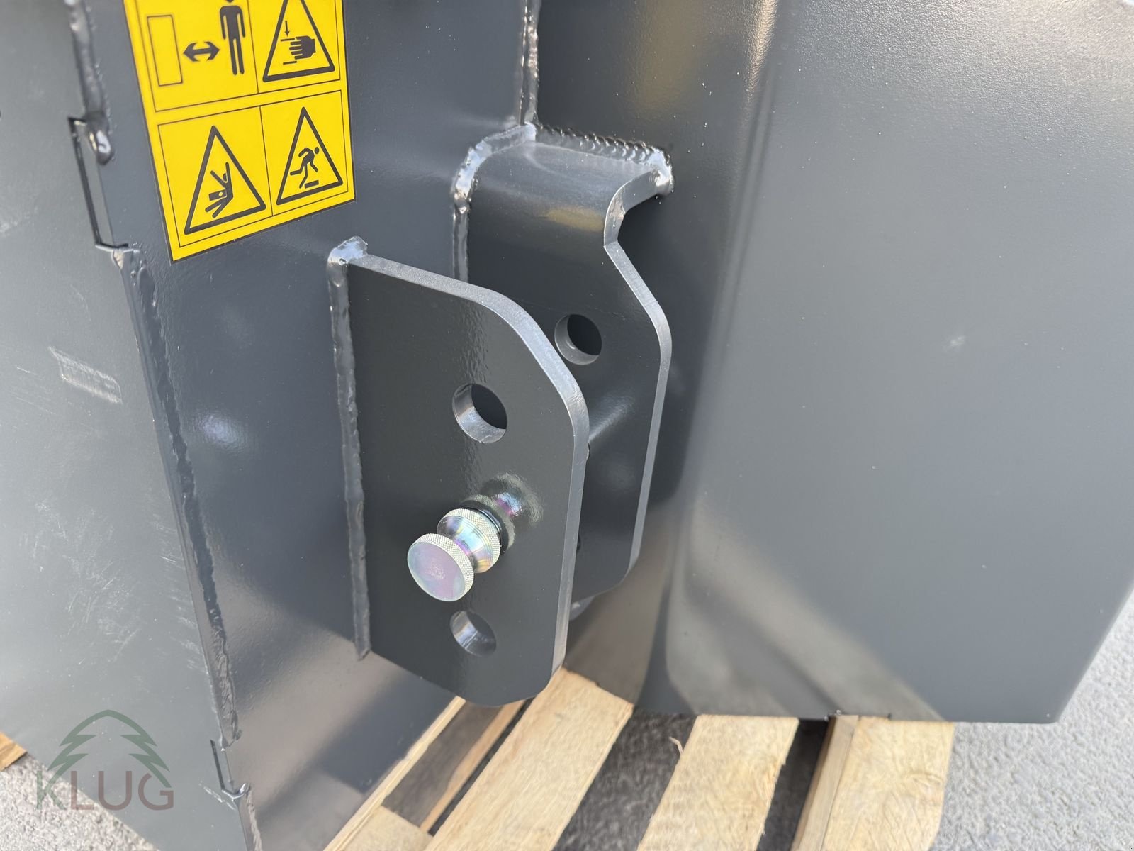 Frontgewicht des Typs Sonstige Transportbox mit integriertem Ballast, Neumaschine in Pirching am Traubenberg (Bild 15)