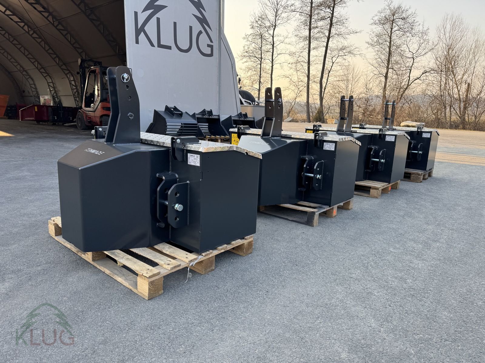 Frontgewicht des Typs Sonstige Transportbox mit integriertem Ballast, Neumaschine in Pirching am Traubenberg (Bild 3)