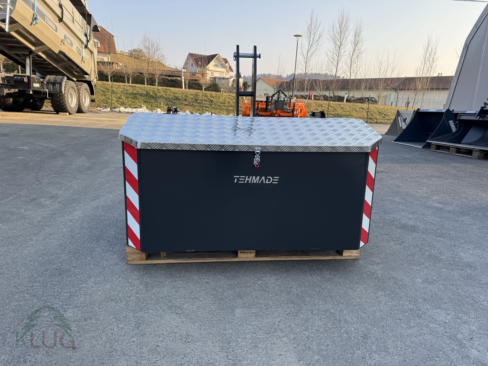 Frontgewicht des Typs Sonstige Transportbox mit integriertem Ballast, Neumaschine in Pirching am Traubenberg (Bild 28)