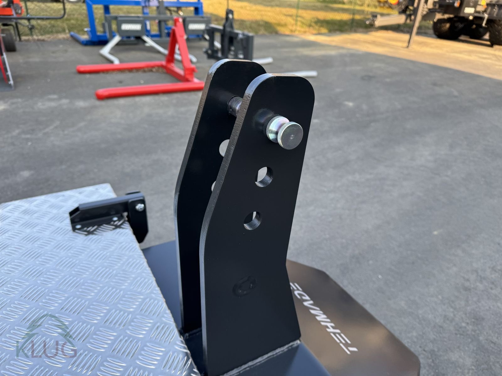 Frontgewicht des Typs Sonstige Transportbox mit integriertem Ballast, Neumaschine in Pirching am Traubenberg (Bild 13)