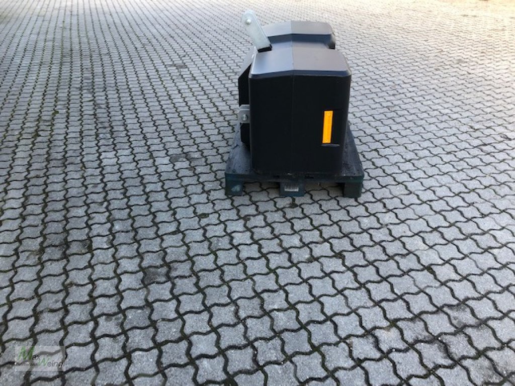 Frontgewicht des Typs Suer 1500 kg, Neumaschine in Markt Schwaben (Bild 2)