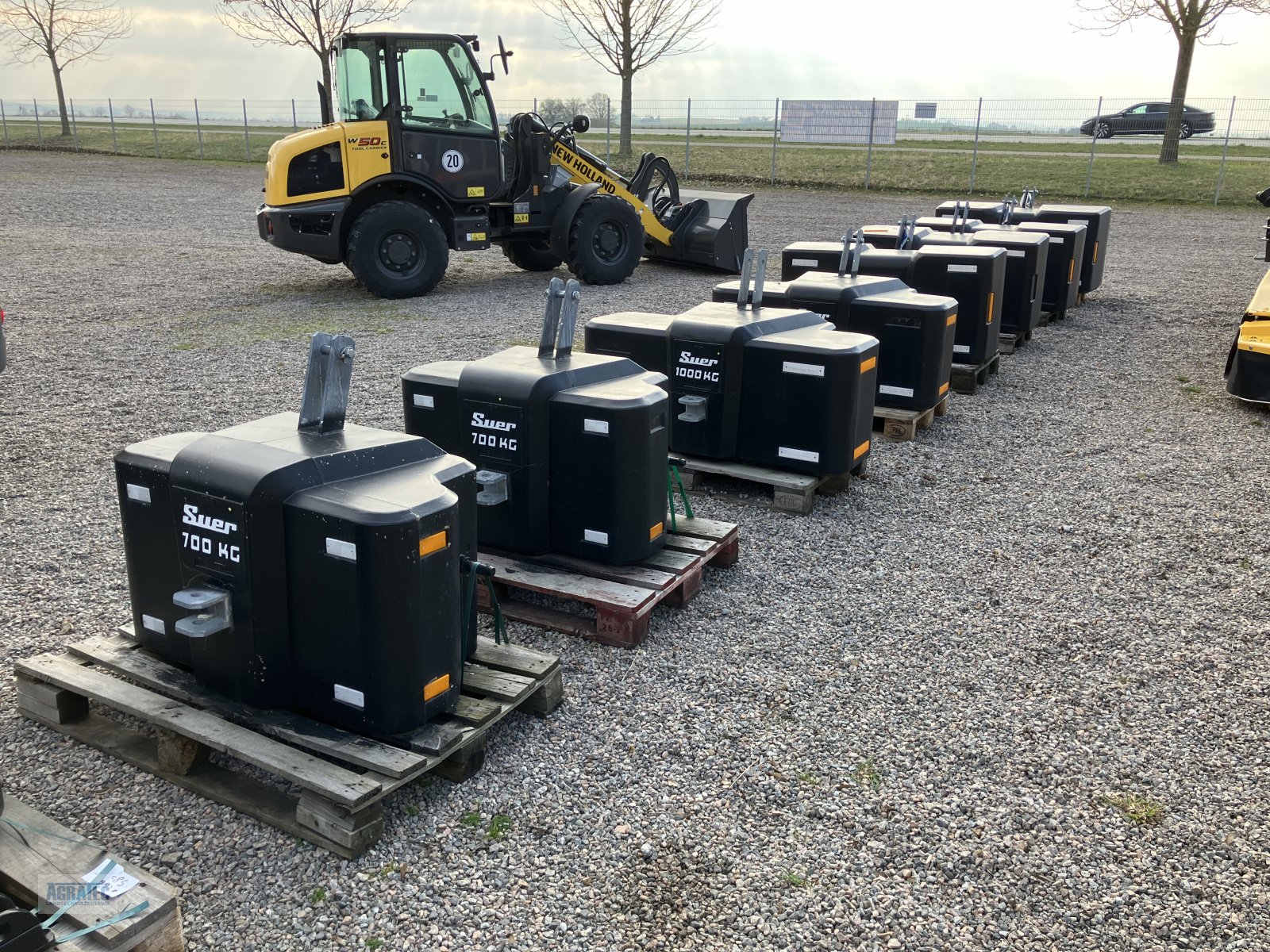 Frontgewicht des Typs Suer Stahlbetongewichte von Suer & Pateer, Neumaschine in Salching bei Straubing (Bild 1)