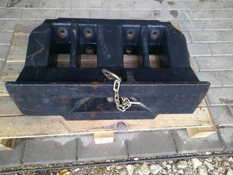 Frontgewicht des Typs Traktorgewicht verschiedene Traktorgewichte zum selberanbauen, Gebrauchtmaschine in Daiting (Bild 1)