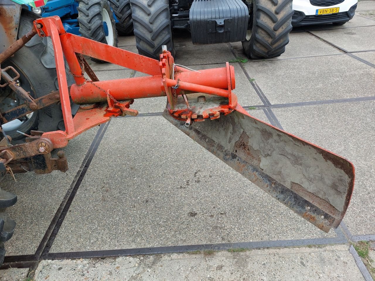 Frontgewicht of the type Valpadana Jupiter 40, Gebrauchtmaschine in Ouderkerk aan den IJssel (Picture 1)