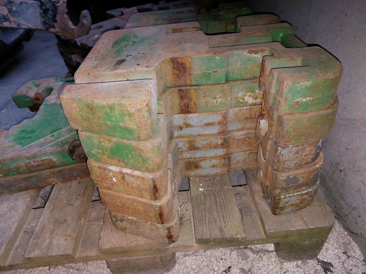 Frontgewicht of the type Valpadana Jupiter 40, Gebrauchtmaschine in Ouderkerk aan den IJssel (Picture 7)