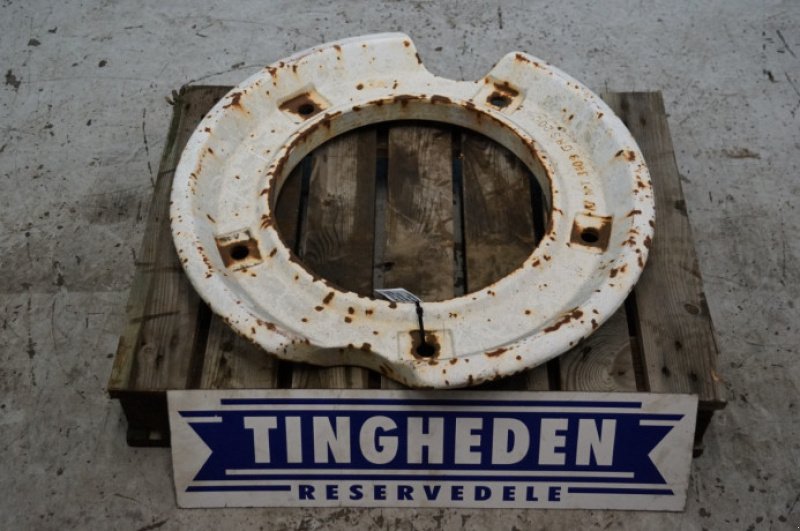 Frontgewicht des Typs Valtra 8550, Gebrauchtmaschine in Hemmet (Bild 2)