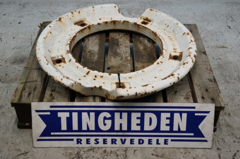 Frontgewicht des Typs Valtra 8550, Gebrauchtmaschine in Hemmet (Bild 3)