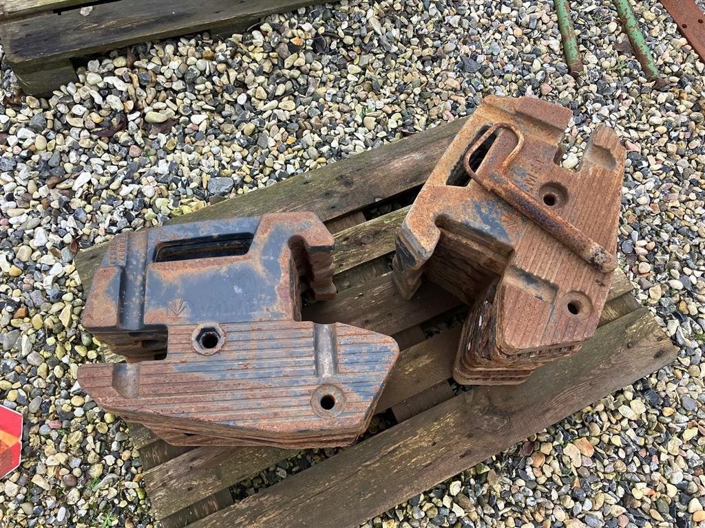 Frontgewicht tip Valtra komplet sæt 14 stk, Gebrauchtmaschine in Thorsø (Poză 2)