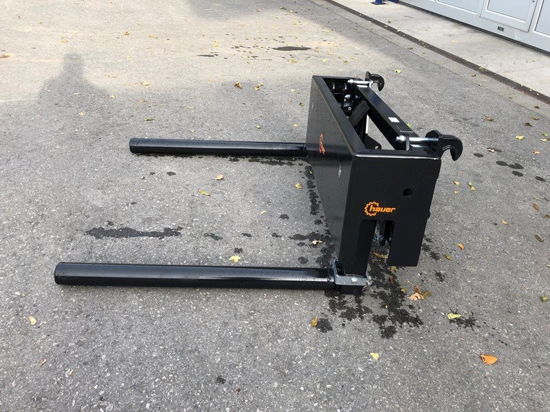 Fronthydraulik & Zapfwelle des Typs Hauer BTG 4, Neumaschine in Eichberg (Bild 2)