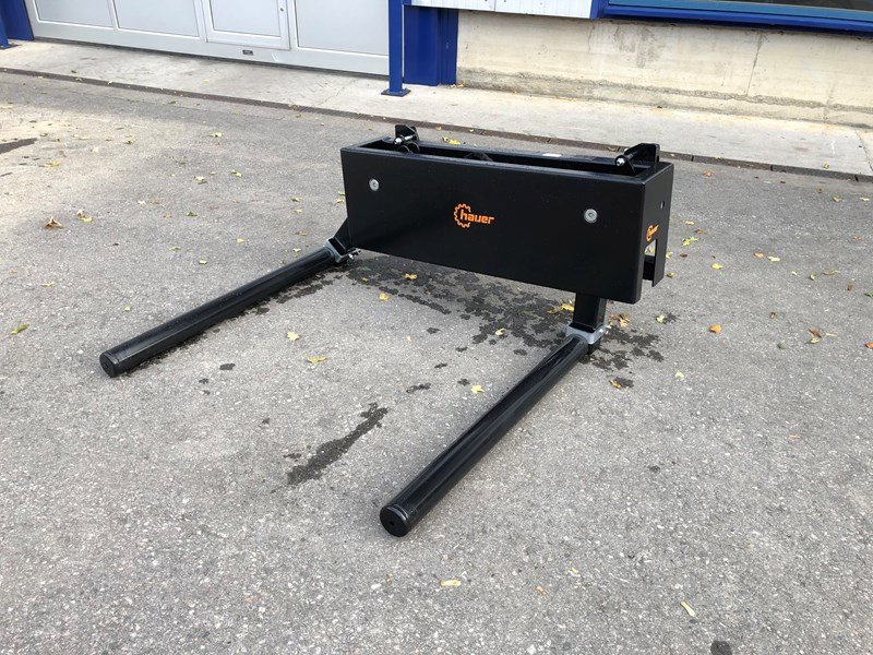 Fronthydraulik & Zapfwelle des Typs Hauer BTG 4, Neumaschine in Eichberg (Bild 1)