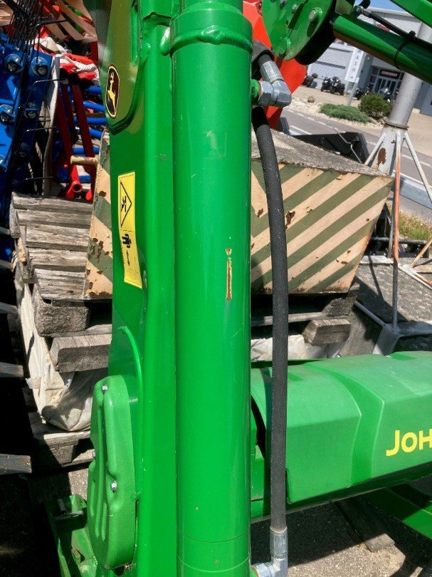 Fronthydraulik & Zapfwelle typu John Deere 543R, Gebrauchtmaschine v Kleinandelfingen (Obrázek 2)