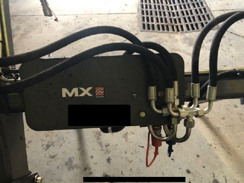Fronthydraulik & Zapfwelle des Typs Mailleux MX 30 C+, Gebrauchtmaschine in ORBEY (Bild 8)