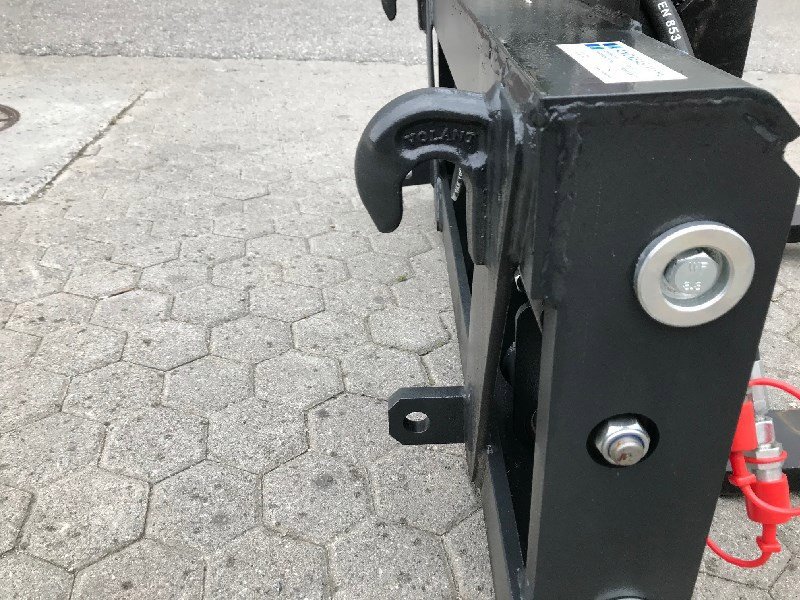 Fronthydraulik & Zapfwelle des Typs Sonstige K373 Palettengabel hydr., Neumaschine in Chur (Bild 6)