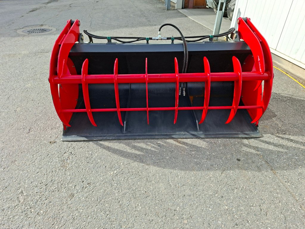 Fronthydraulik & Zapfwelle typu Sonstige Krokodilzange ZB Frontlader, Gebrauchtmaschine v Chur (Obrázek 2)