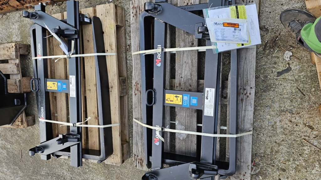 Fronthydraulik & Zapfwelle des Typs Sonstige Sonstiges, Neumaschine in Altendorf (Bild 3)