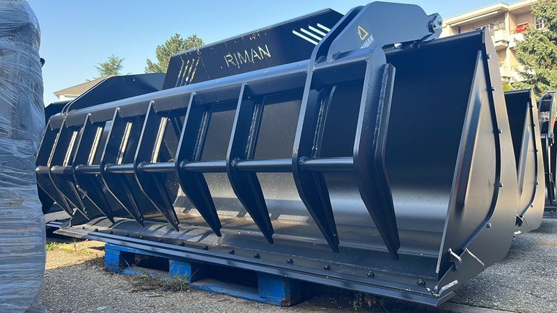 Fronthydraulik & Zapfwelle des Typs Sonstige Toute la gamme Riman pour la Suisse Romande, Gebrauchtmaschine in Domdidier (Bild 4)