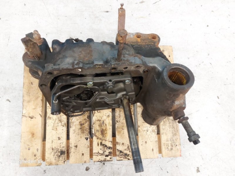 Fronthydraulik & Zapfwelle typu Valtra T213, Gebrauchtmaschine v Hemmet (Obrázek 14)