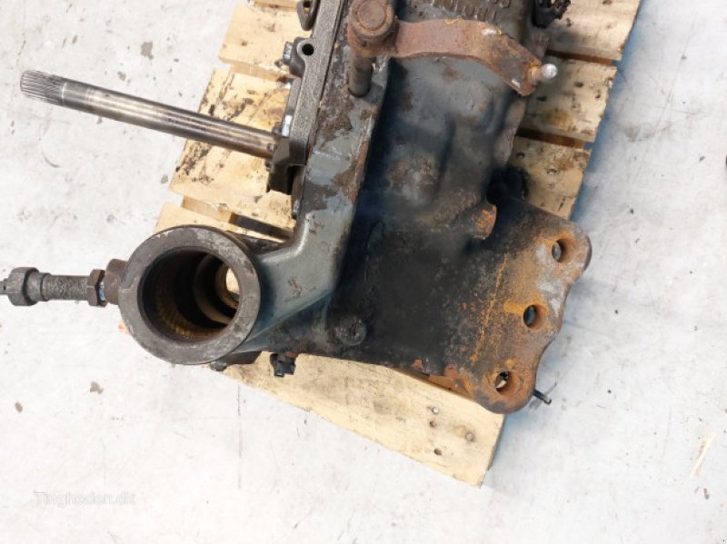 Fronthydraulik & Zapfwelle typu Valtra T213, Gebrauchtmaschine v Hemmet (Obrázek 16)