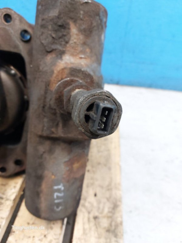 Fronthydraulik & Zapfwelle typu Valtra T213, Gebrauchtmaschine v Hemmet (Obrázek 9)