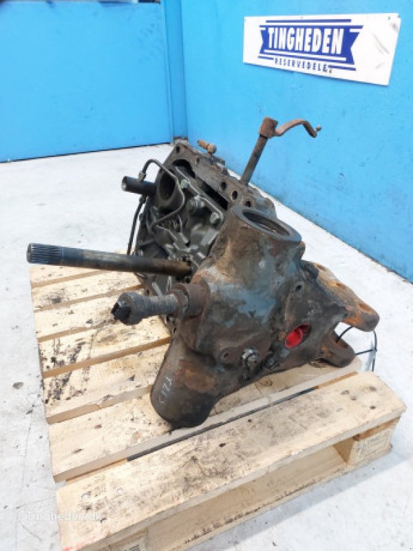 Fronthydraulik & Zapfwelle typu Valtra T213, Gebrauchtmaschine v Hemmet (Obrázek 20)