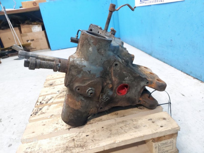 Fronthydraulik & Zapfwelle typu Valtra T213, Gebrauchtmaschine v Hemmet (Obrázek 18)