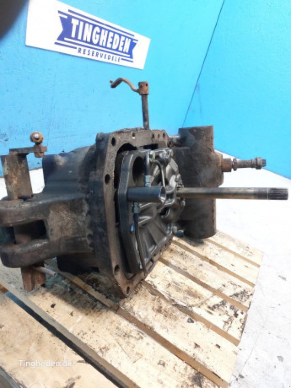 Fronthydraulik & Zapfwelle typu Valtra T213, Gebrauchtmaschine v Hemmet (Obrázek 19)