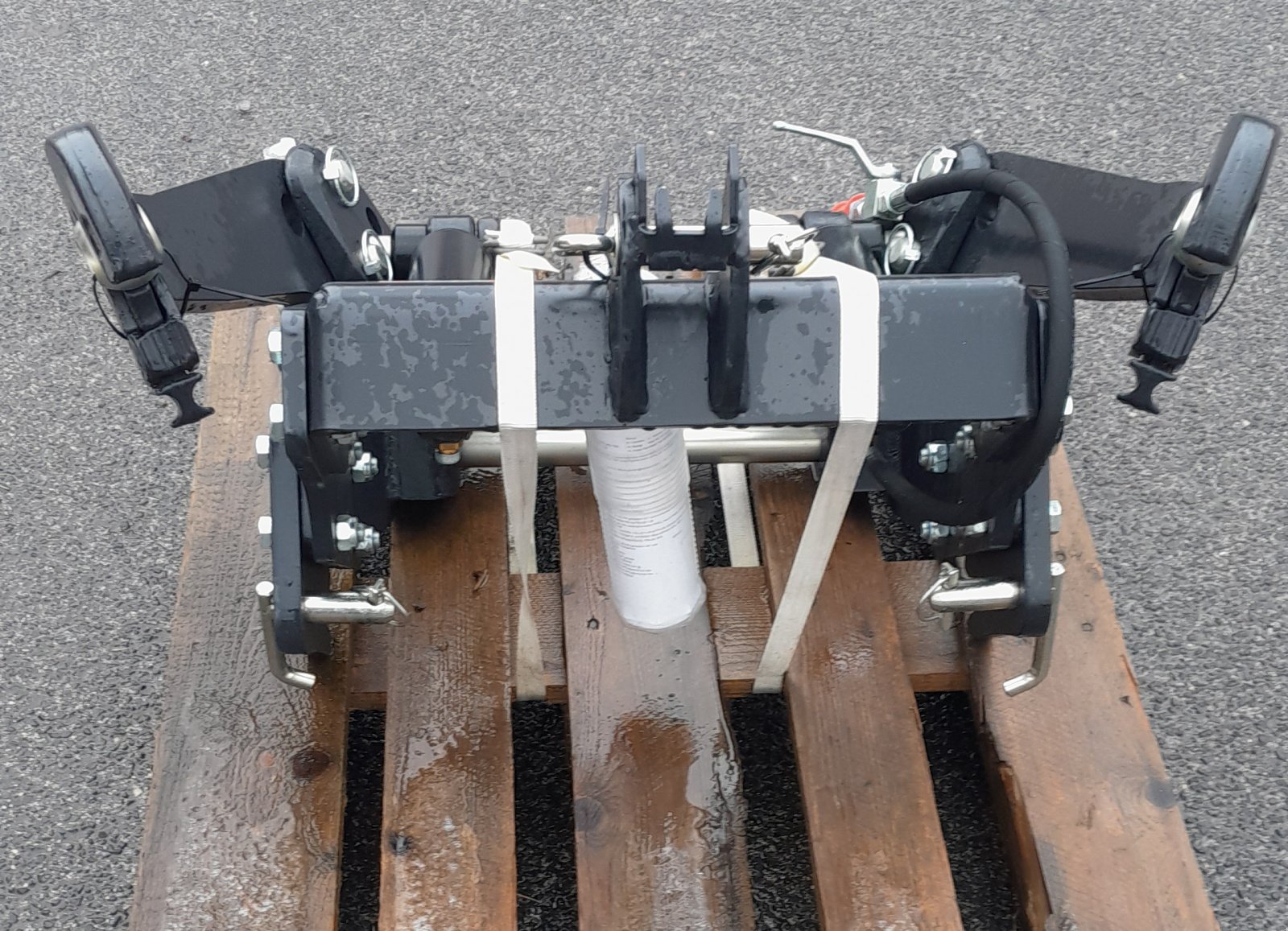 Fronthydraulik des Typs Hydrac F2-US, Neumaschine in Seubersdorf-Wissing (Bild 4)