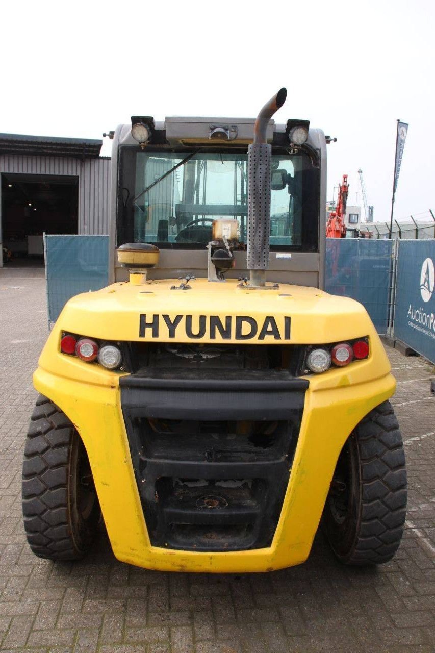 Fronthydraulik typu Hyundai 80D-9, Gebrauchtmaschine v Antwerpen (Obrázok 4)