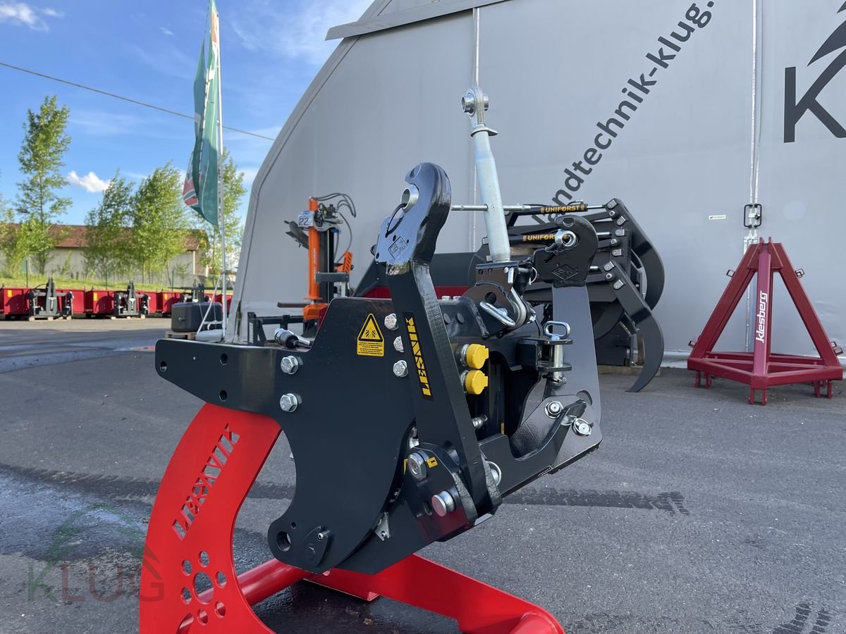 Fronthydraulik des Typs Lesnik SHL F25 maßgfertigt, Neumaschine in Pirching am Traubenberg (Bild 2)