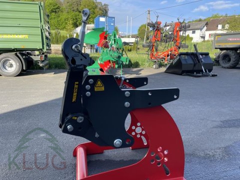 Fronthydraulik des Typs Lesnik SHL F25 maßgfertigt, Neumaschine in Pirching am Traubenberg (Bild 14)