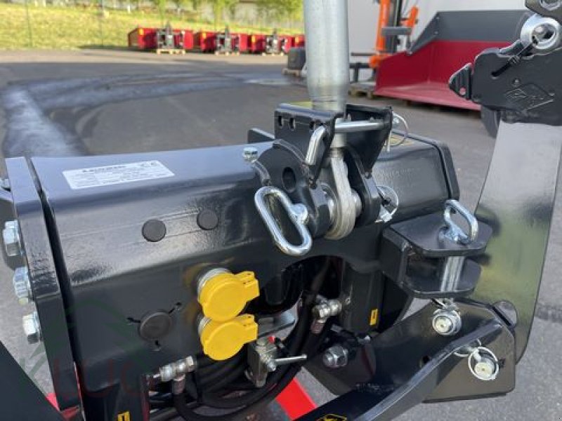 Fronthydraulik des Typs Lesnik SHL F25 maßgfertigt, Neumaschine in Pirching am Traubenberg (Bild 24)