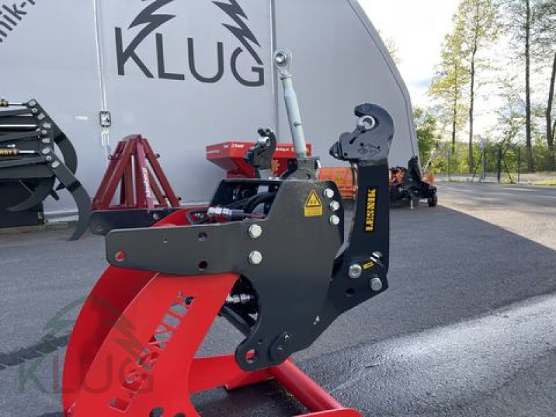 Fronthydraulik des Typs Lesnik SHL F25 maßgfertigt, Neumaschine in Pirching am Traubenberg (Bild 5)