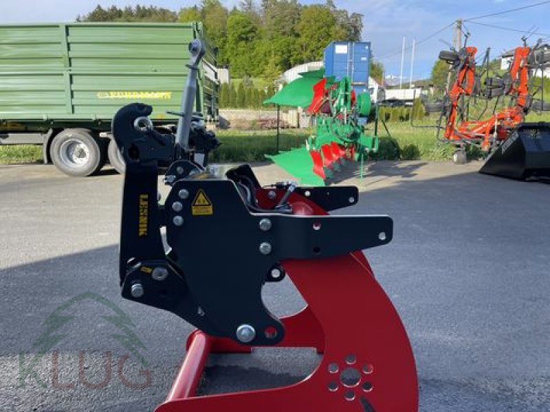 Fronthydraulik des Typs Lesnik SHL F25 maßgfertigt, Neumaschine in Pirching am Traubenberg (Bild 13)