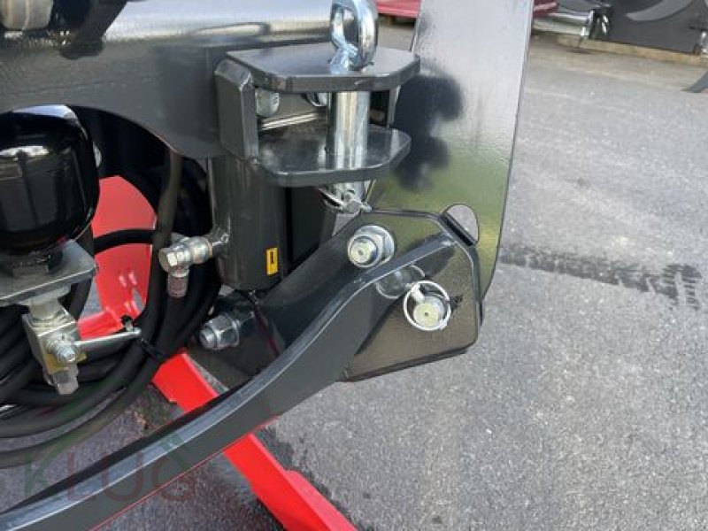 Fronthydraulik des Typs Lesnik SHL F25 maßgfertigt, Neumaschine in Pirching am Traubenberg (Bild 23)