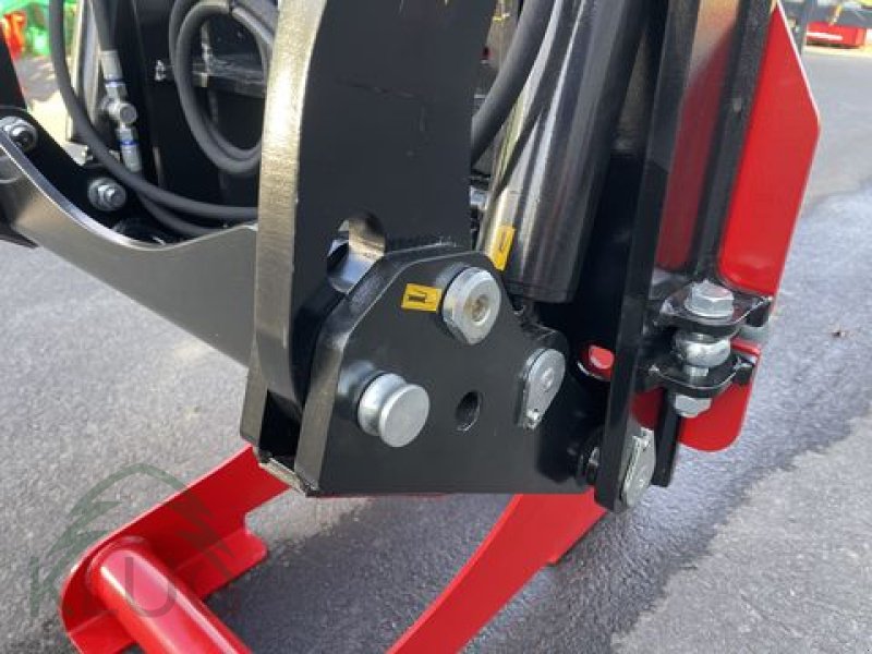 Fronthydraulik του τύπου Lesnik SHL PU 26 Unimog, MB Trac und Unitrac, Neumaschine σε Pirching am Traubenberg (Φωτογραφία 24)