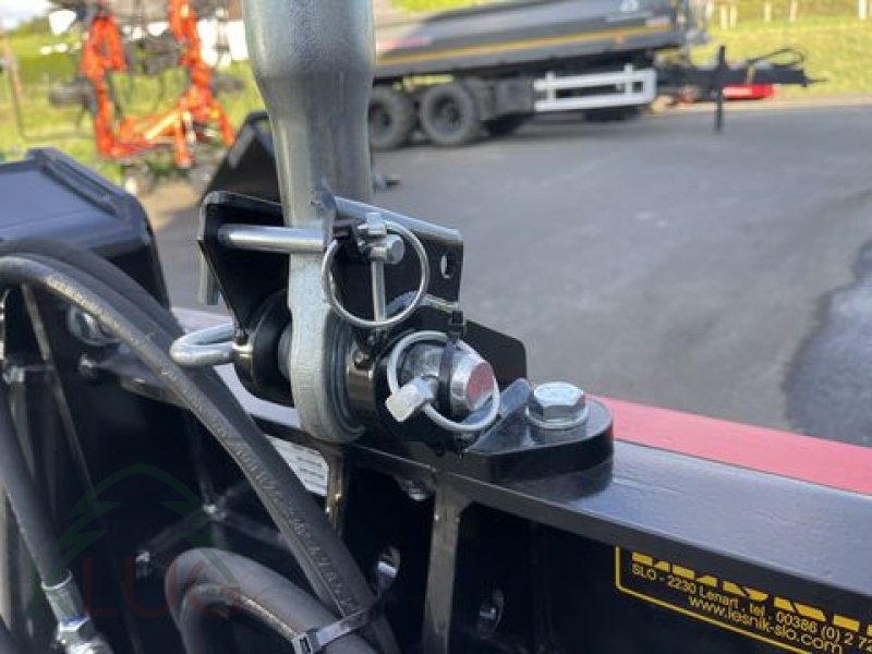 Fronthydraulik του τύπου Lesnik SHL PU 26 Unimog, MB Trac und Unitrac, Neumaschine σε Pirching am Traubenberg (Φωτογραφία 26)