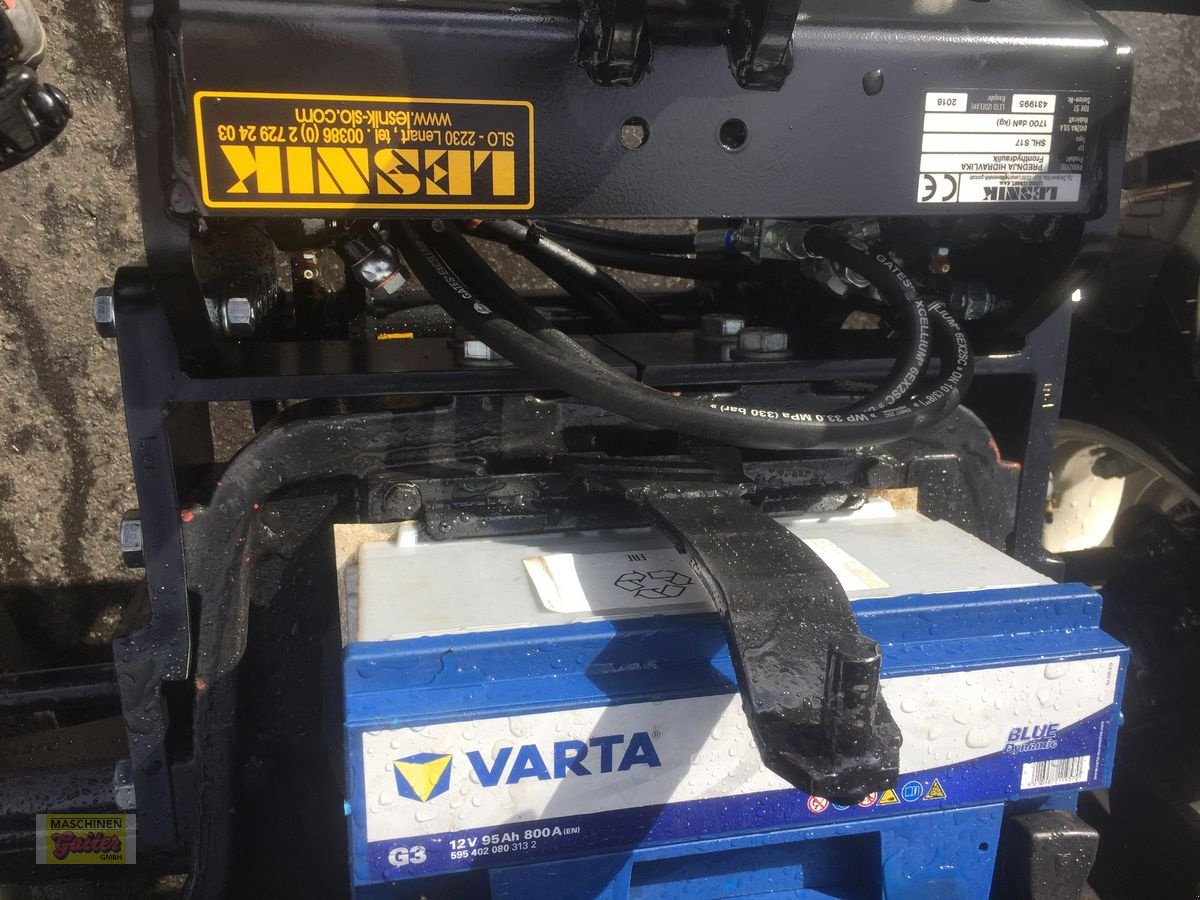 Fronthydraulik des Typs Lesnik SHL S17 New Holland / Steyr Kompakt / Case JXC, Vorführmaschine in Kötschach (Bild 7)