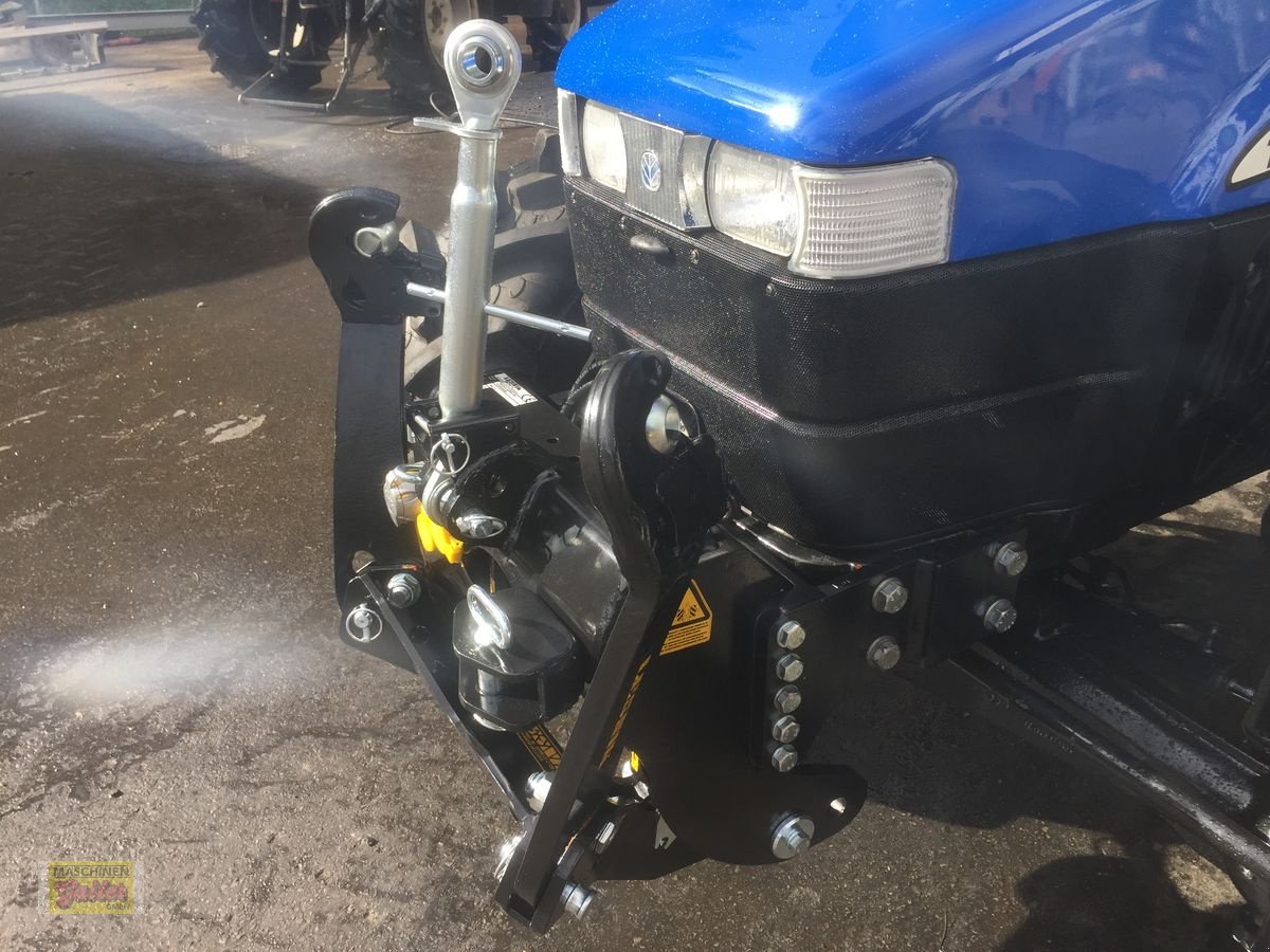 Fronthydraulik des Typs Lesnik SHL S17 New Holland / Steyr Kompakt / Case JXC, Vorführmaschine in Kötschach (Bild 3)