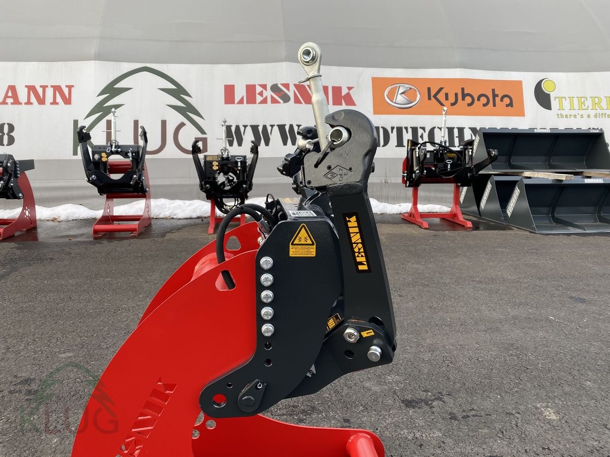 Fronthydraulik des Typs Lesnik SHL S17 Universal, Neumaschine in Pirching am Traubenberg (Bild 4)
