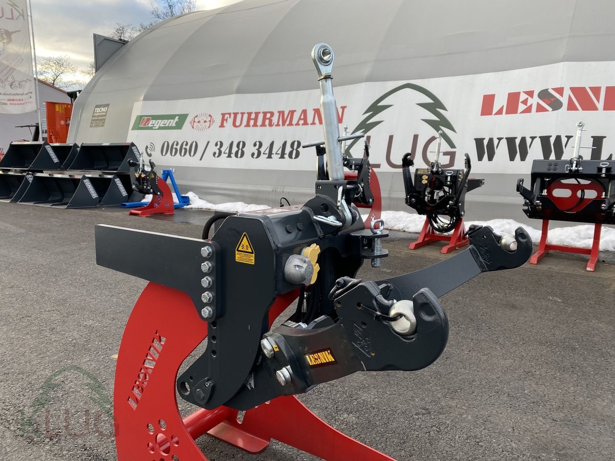 Fronthydraulik des Typs Lesnik SHL S25 Universal, Neumaschine in Pirching am Traubenberg (Bild 19)