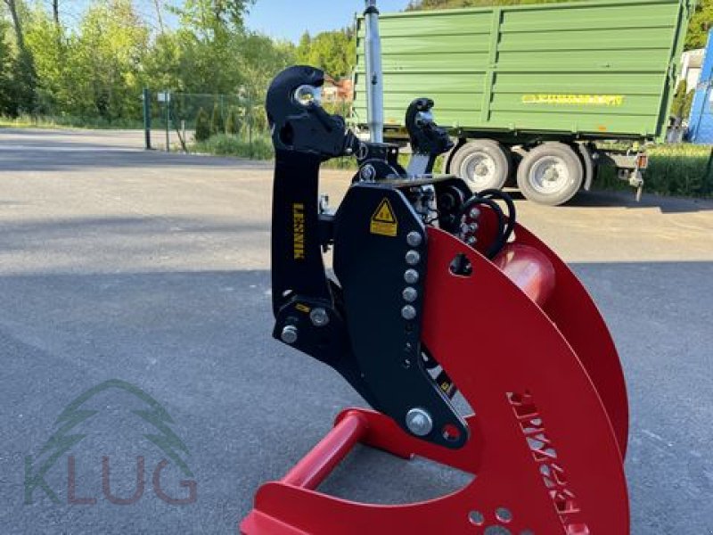 Fronthydraulik des Typs Lesnik SHL S25 Universal, Neumaschine in Pirching am Traubenberg (Bild 16)