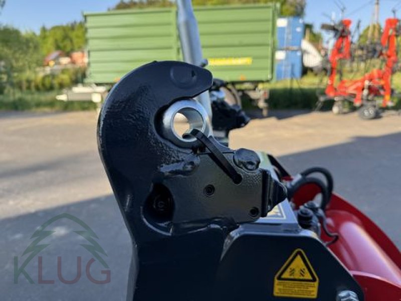 Fronthydraulik des Typs Lesnik SHL S25 Universal, Neumaschine in Pirching am Traubenberg (Bild 25)