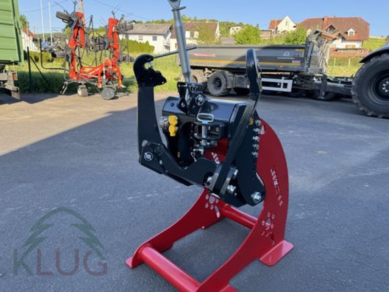 Fronthydraulik des Typs Lesnik SHL S25 Universal, Neumaschine in Pirching am Traubenberg (Bild 20)