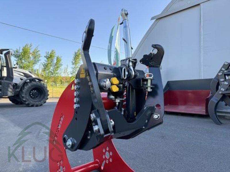 Fronthydraulik des Typs Lesnik SHL S35 Universal, Neumaschine in Pirching am Traubenberg (Bild 30)