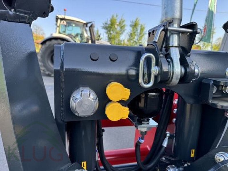 Fronthydraulik des Typs Lesnik SHL S35 Universal, Neumaschine in Pirching am Traubenberg (Bild 24)