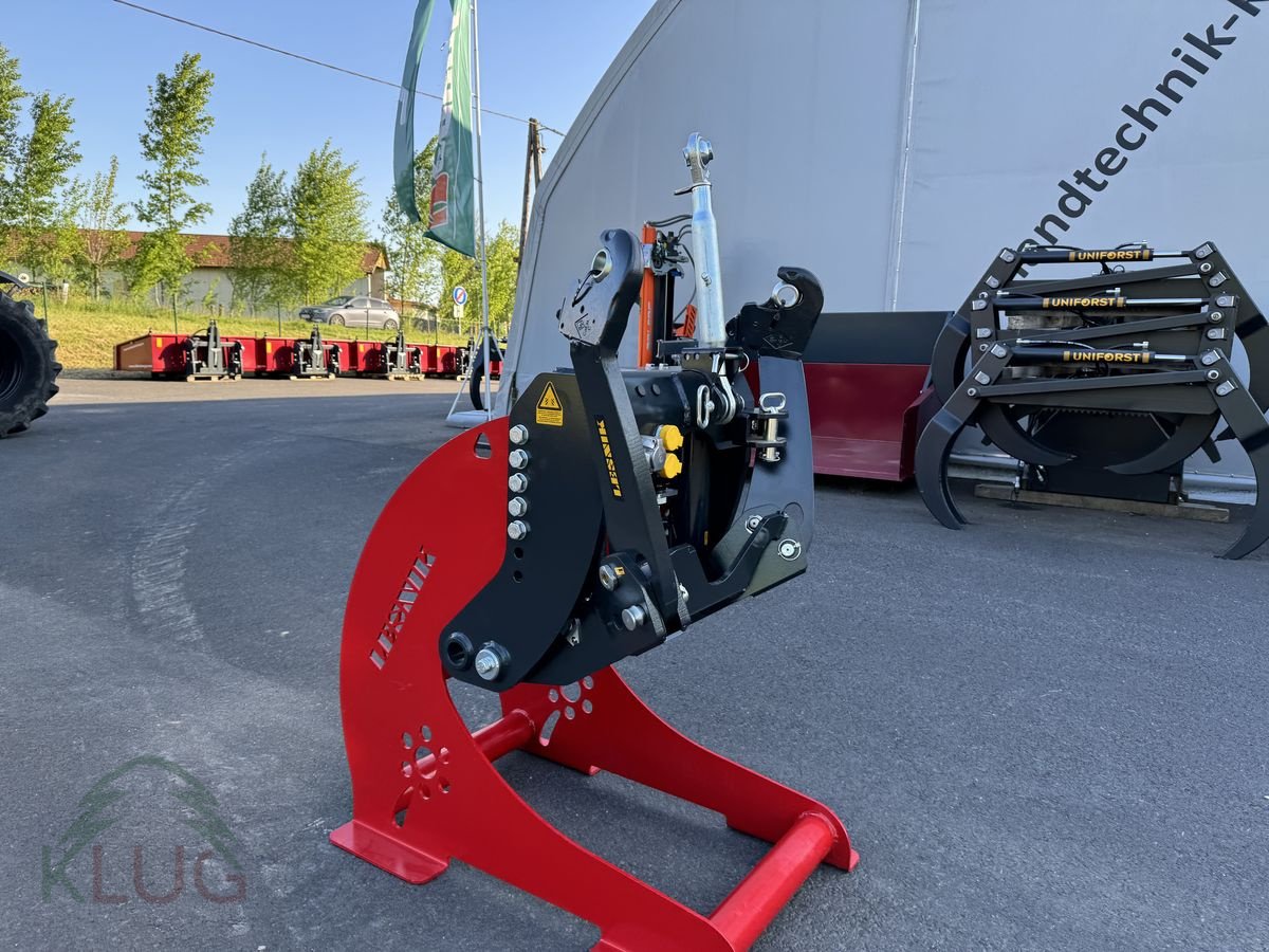 Fronthydraulik des Typs Lesnik SHL S35 Universal, Neumaschine in Pirching am Traubenberg (Bild 3)