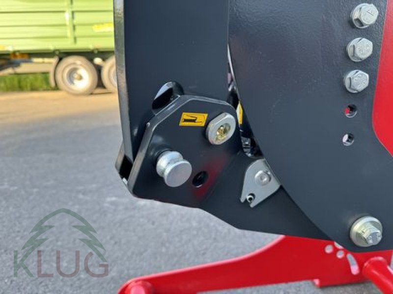 Fronthydraulik του τύπου Lesnik SHL S8 Universal, Neumaschine σε Pirching am Traubenberg (Φωτογραφία 26)