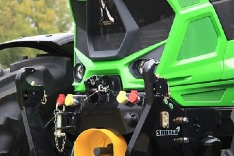 Fronthydraulik a típus Sauter Deutz Fahr Serie 6, Gebrauchtmaschine ekkor: Assens (Kép 2)