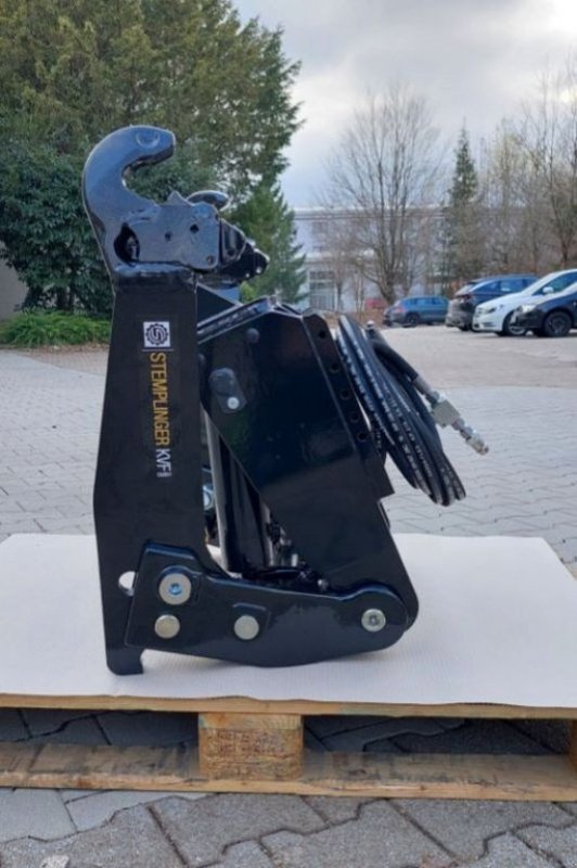 Fronthydraulik типа Stemplinger Fronthydraulik Universal, Neumaschine в NATTERNBACH (Фотография 1)