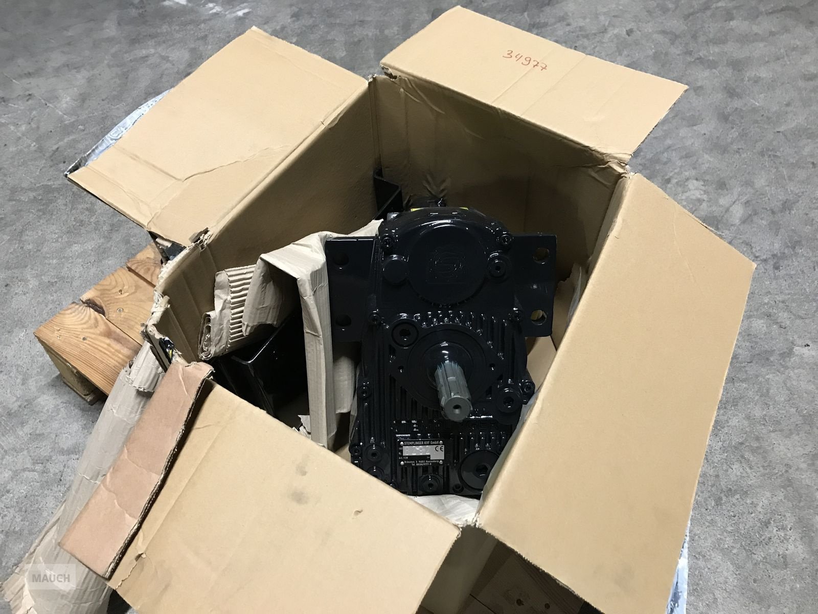 Fronthydraulik a típus Stemplinger Frontzapfwelle zu Steyr Kompakt 4065, Neumaschine ekkor: Burgkirchen (Kép 1)